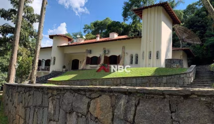 Casa com 5 dormitórios, 700 m² - venda por R$ 3.000.000 ou aluguel por R$ 11.000/mês - Condomínio Arujazinho I, II e III - Arujá/SP