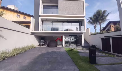 Casa com 4 dormitórios à venda, 300 m² por R$ 3.700.000,00 - Condomínio Arujá 5 - Arujá/SP