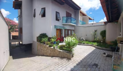 Casa com 5 dormitórios à venda, 165 m² por R$ 1.170.000,00 - Jordanópolis - Arujá/SP