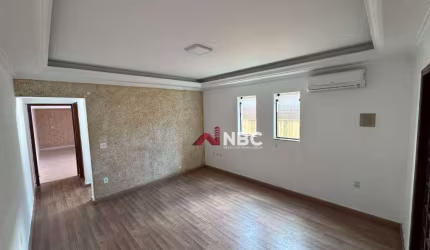 Casa com 3 dormitórios para alugar, 250 m² por R$ 5.200,00/mês - Centro - Arujá/SP