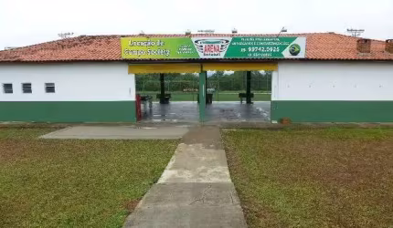ÁREA BEM LOCALIZADA, PRÓXIMO AO CENTRO.