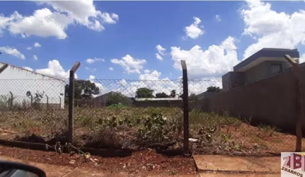 ? VENDE-SE TERRENO DE 1.000,00 m² - A OPORTUNIDADE QUE VOCÊ ESPERAVA!