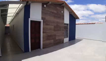 Espetacular Residência à Venda em Boituva-SP, Jardim São Paulo: 5 Quartos, 2 Salas, 3 Banheiros, 2 Vagas, 155m².