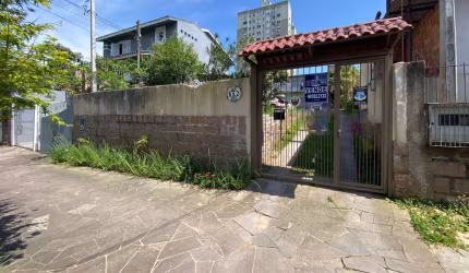 Terreno à venda na Rua Doutor Barcelos, 662, Tristeza, Porto Alegre por R$ 1.100.000