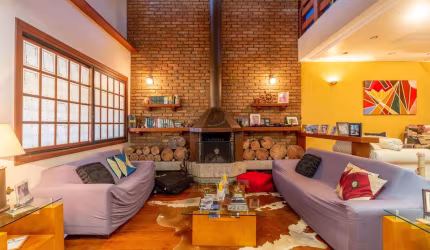 Casa com 3 quartos à venda na Orelans, 492, Guarujá, Porto Alegre por R$ 1.900.000