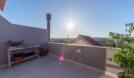 Casa com 2 quartos à venda na Rua Padre João Batista Reus, 1718, Tristeza, Porto Alegre por R$ 649.000