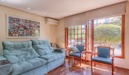 Casa em condomínio fechado com 2 quartos à venda na Avenida da Cavalhada, 6021, Cavalhada, Porto Alegre por R$ 520.000