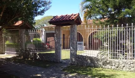Casa com 3 quartos à venda na Rua Morano Calabro, 69, Jardim Isabel, Porto Alegre por R$ 990.000