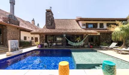 Casa com 4 quartos à venda na Rua Potiguara, 174, Vila Assunção, Porto Alegre por R$ 5.300.000