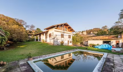 Casa com 3 quartos à venda na Visconde de Camamu, 61, Tristeza, Porto Alegre por R$ 2.700.000