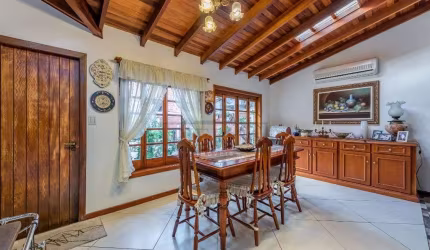 Casa em condomínio fechado com 3 quartos à venda na Avenida Eduardo Prado, 695, Cavalhada, Porto Alegre por R$ 760.000
