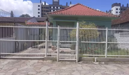 Casa com 4 quartos à venda na Rua Doutor Barcelos, 2099, Tristeza, Porto Alegre por R$ 1.100.000
