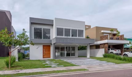 Casa em condomínio fechado com 3 quartos à venda na Estrada das Três Meninas, 2000, Vila Nova, Porto Alegre por R$ 2.290.000
