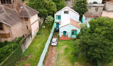 Casa com 3 quartos à venda na Avenida Guaíba, 4226, Vila Assunção, Porto Alegre por R$ 950.000
