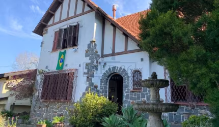 Casa com 4 quartos à venda na Rua Guaiana, 123, Vila Assunção, Porto Alegre por R$ 1.600.000