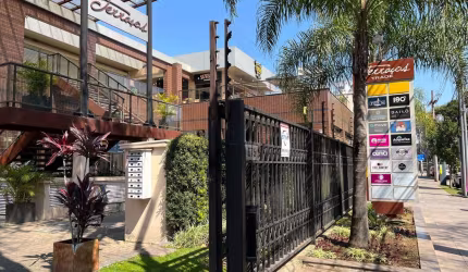 Ponto comercial à venda na Rua Doutor Mário Totta, 687, Tristeza, Porto Alegre por R$ 399.000