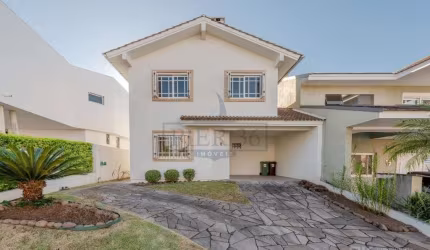 Casa em condomínio fechado com 3 quartos à venda na Avenida Edgar Pires de Castro, 540, Hípica, Porto Alegre por R$ 795.000