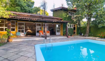 Casa com 3 quartos à venda na Rua Doutor Barcelos, 1157, Tristeza, Porto Alegre por R$ 1.600.000