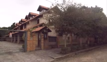 Casa em condomínio fechado com 3 quartos à venda na Possidonio da Cunha, 273, Vila Assunção, Porto Alegre por R$ 760.000
