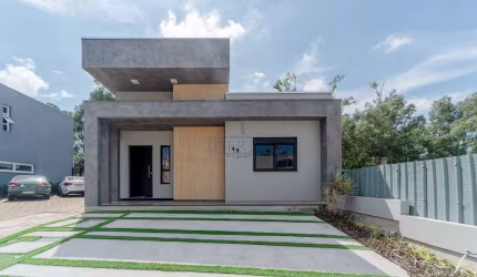 Casa em condomínio fechado com 3 quartos à venda na Rua Carlos Maximiliano Fayet, 430, Hípica, Porto Alegre por R$ 729.000