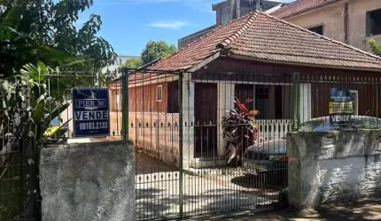 Terreno à venda na Rua Coronel Claudino, 493, Cristal, Porto Alegre por R$ 1.800.000