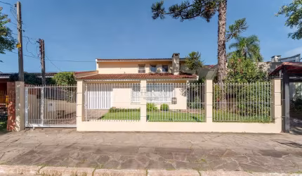 Casa com 4 quartos à venda na Rua Benjamim Moresco, 55, Ipanema, Porto Alegre por R$ 850.000