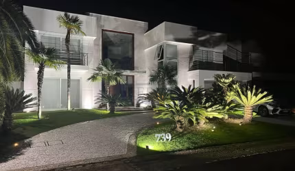 Casa em condomínio fechado com 3 quartos à venda na Avenida Juca Batista, 8000, Belém Novo, Porto Alegre por R$ 5.500.000