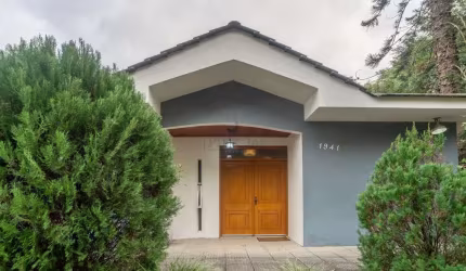 Casa com 3 quartos à venda na Rua Conselheiro Xavier da Costa, 1941, Jardim Isabel, Porto Alegre por R$ 1.750.000
