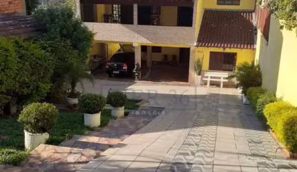 Casa com 3 quartos à venda na Rua Coronel José Rodrigues Sobral, 584, Partenon, Porto Alegre por R$ 2.100.000
