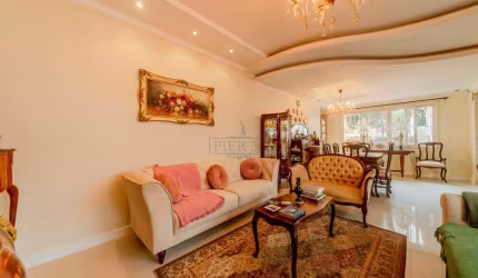 Casa com 3 quartos à venda na Avenida Guaíba, 4572, Vila Assunção, Porto Alegre por R$ 1.790.000
