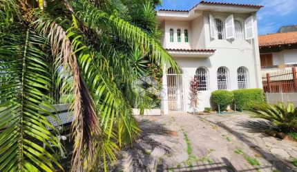 Casa com 3 quartos à venda na Rua Conselheiro Xavier da Costa, 2005, Jardim Isabel, Porto Alegre por R$ 979.800