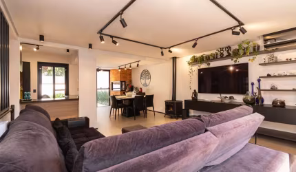 Casa em condomínio fechado com 3 quartos à venda na Rua Edgar Luiz Schneider, 550, Jardim Isabel, Porto Alegre por R$ 1.390.000