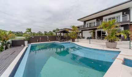 Casa em condomínio fechado com 4 quartos à venda na Avenida Juca Batista, 8000, Belém Novo, Porto Alegre por R$ 3.800.000