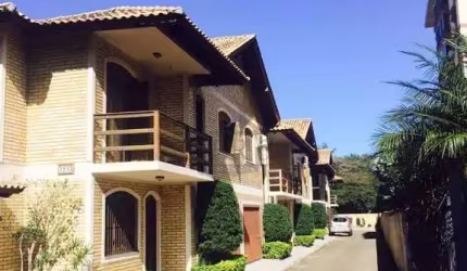 Casa em condomínio fechado com 3 quartos à venda na Avenida Otto Niemeyer, 1031, Tristeza, Porto Alegre por R$ 595.000