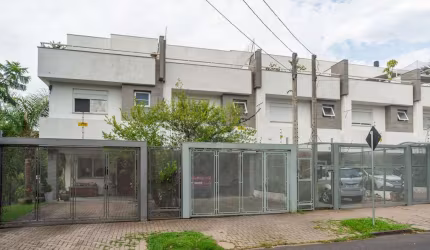 Casa com 4 quartos à venda na Rua Conselheiro Xavier da Costa, 2146, Jardim Isabel, Porto Alegre por R$ 690.000