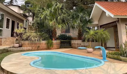 Casa com 4 quartos à venda na Rua dos Guaranis, 390, Espírito Santo, Porto Alegre por R$ 1.050.000