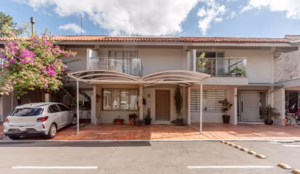 Casa em condomínio fechado com 3 quartos à venda na Rua Doutor Barcelos, 741, Tristeza, Porto Alegre por R$ 1.099.000