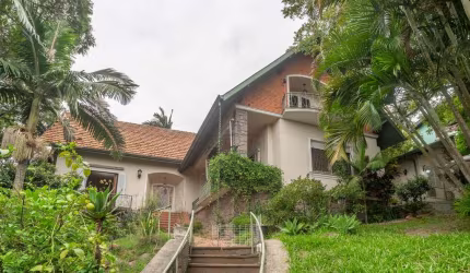 Casa com 4 quartos à venda na Rua Doutor Possidônio Cunha, 16, Vila Assunção, Porto Alegre por R$ 1.590.000