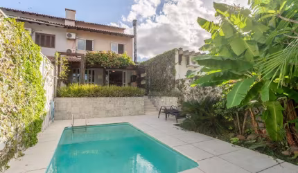 Casa com 3 quartos à venda na Rua Manajó, 192, Vila Assunção, Porto Alegre por R$ 1.430.000