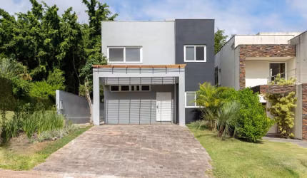 Casa em condomínio fechado com 4 quartos à venda na Avenida Juca Batista, 8000, Belém Novo, Porto Alegre por R$ 1.690.000