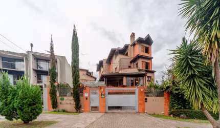 Casa em condomínio fechado com 3 quartos à venda na Rua Caeté, 525, Vila Assunção, Porto Alegre por R$ 898.000