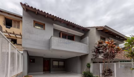 Casa com 3 quartos à venda na Rua Doutor Pitrez, 892, Ipanema, Porto Alegre por R$ 565.000