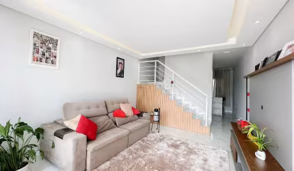 VENDE-SE SOBRADO SEMIMOBILIADO | 500MTS DO MAR