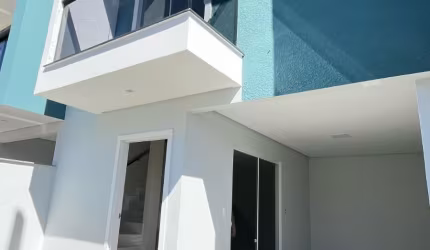 LINDO SOBRADO A 350 MTS DA PRAIA EM BALNEÁRIO PIÇARRAS- SC