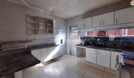 Casa com 3 dormitórios à venda, 260 m² por R$ 800.000,00 - Rezende - Varginha/MG