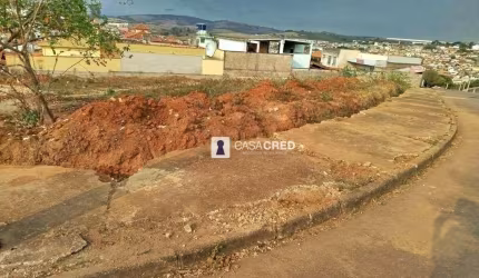 Terreno à venda, 755 m² por R$ 610.000,00 - Jardim Ribeiro - Varginha/MG