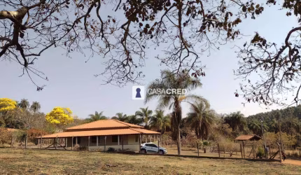 Chácara com 3 dormitórios à venda, 1700 m² por R$ 570.000 - Zona Rural - Três Pontas/MG