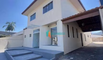 Casa com 4 dormitórios à venda, 278 m² por R$ 1.435.000,00 - Jardim Primavera - Caraguatatuba/SP
