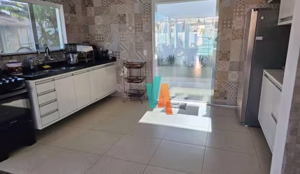 Casa com 4 dormitórios à venda, 200 m² por R$ 1.350.000,00 - Massaguaçu - Caraguatatuba/SP