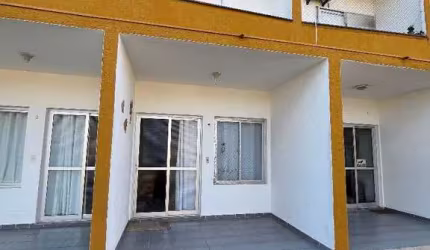 Sobrado com 2 dormitórios à venda, 86 m² por R$ 380.000,00 - Jardim Britânia - Caraguatatuba/SP